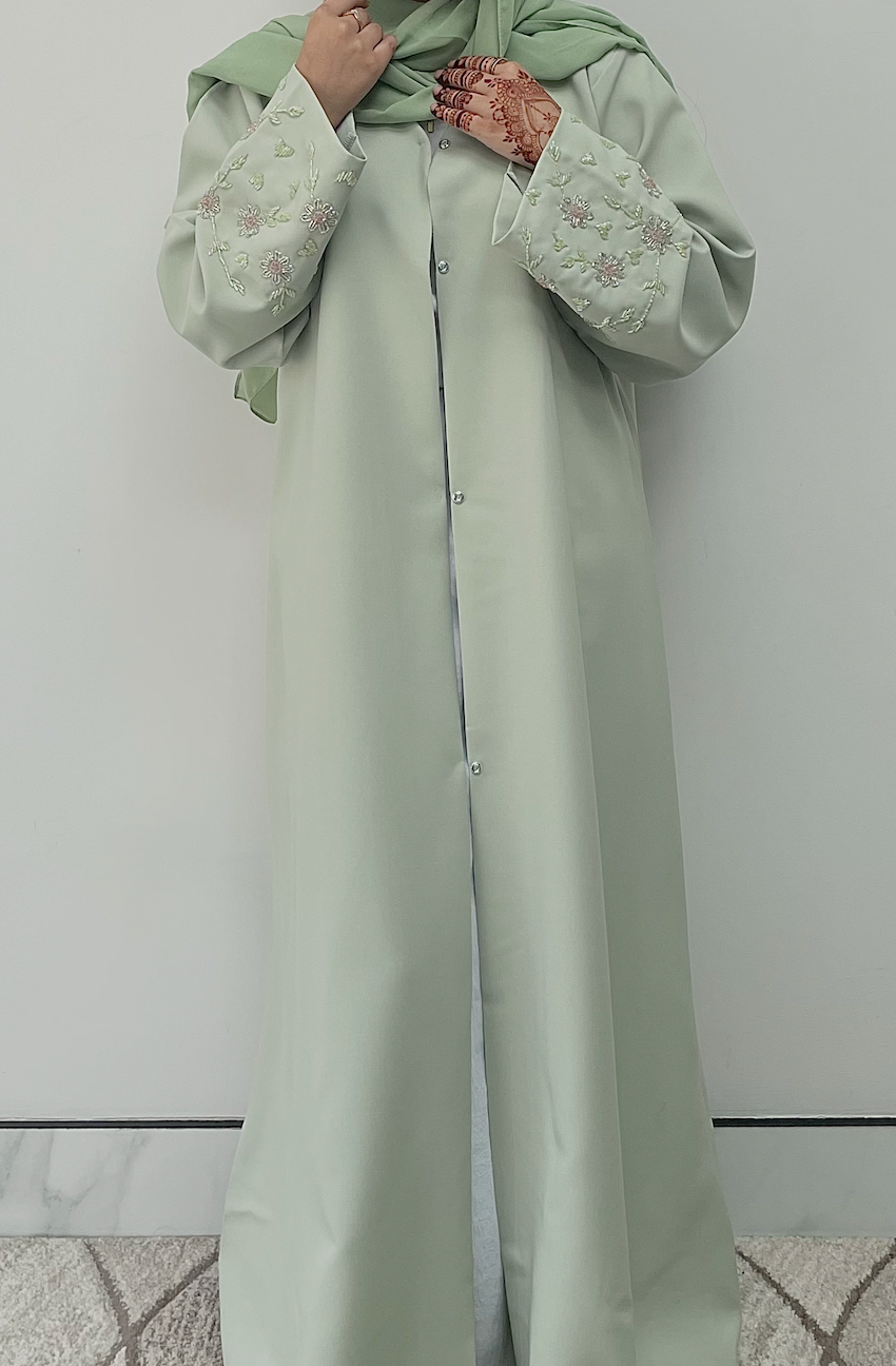 Nuhhr Abaya