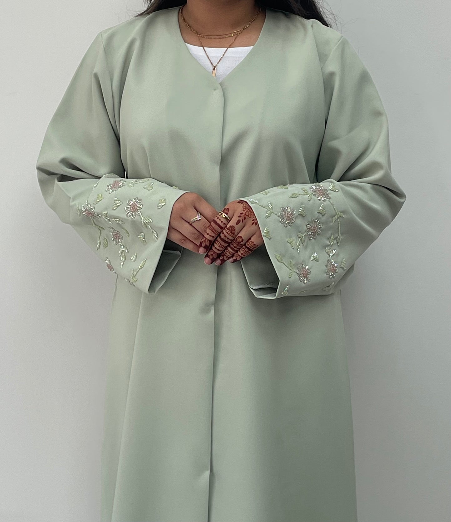 Nuhhr Abaya